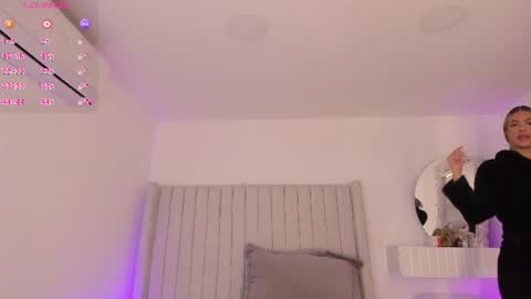 Snapshot of shelynna_azzul chatting on 07.13.26 shelynna_azzul online show from 07.13.26