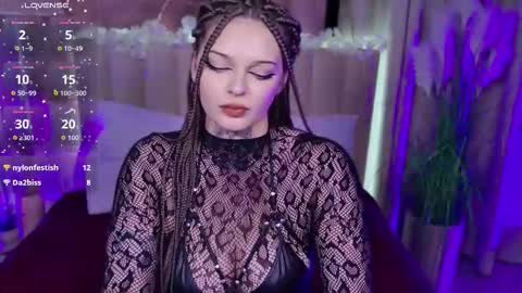 Snapshot of sherri_martinez chatting on 10.08.25 sherri_martinez online show from 10.08.25