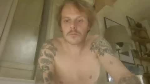 Snapshot of shesawitch chatting on 11.06.25 shesawitch online show from 11.06.25