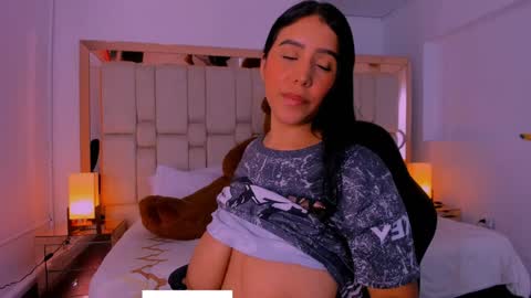 Sheyla Bakerr  online show from 12.26.24
