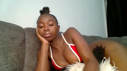 Snapshot of shi_assy chatting on 09.15.25 shi assy online show from 09.15.25