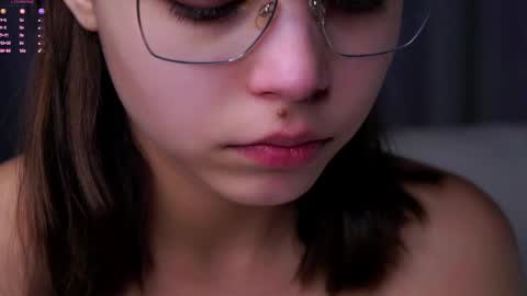 Iris online show from 09.13.25