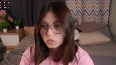 Iris online show from 09.17.25