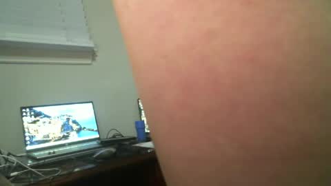 Snapshot of shine66shine chatting on 01.10.25 shine66shine online show from 01.10.25