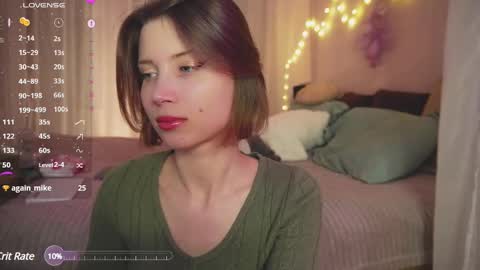 Snapshot of shine_lines chatting on 03.09.25 L I A online show from 03.09.25