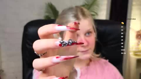 help me reach my first 25 thumbs up online show from 11.16.25