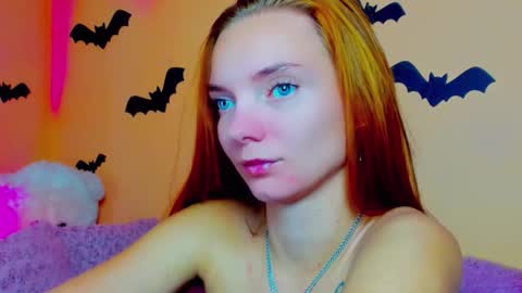 Snapshot of shinelikea_diamond chatting on 10.25.25 Alexis online show from 10.25.25
