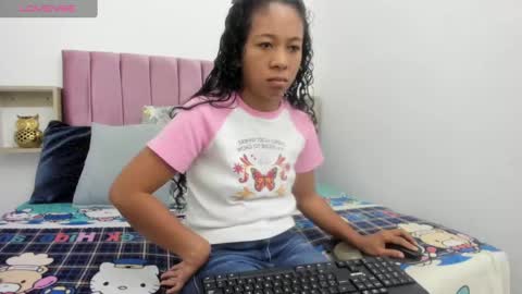 shira_sexylove online show from 02.14.25