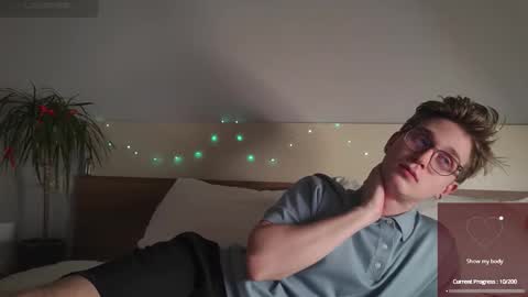 Snapshot of shirizo chatting on 01.05.26 Matthew online show from 01.05.26