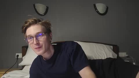 Snapshot of shirizo chatting on 02.07.26 Matthew online show from 02.07.26