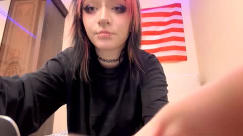 Snapshot of shirleyboulet chatting on 02.03.26 Luna online show from 02.03.26