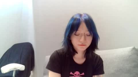 Snapshot of shirleyboulet chatting on 03.14.26 Luna online show from 03.14.26