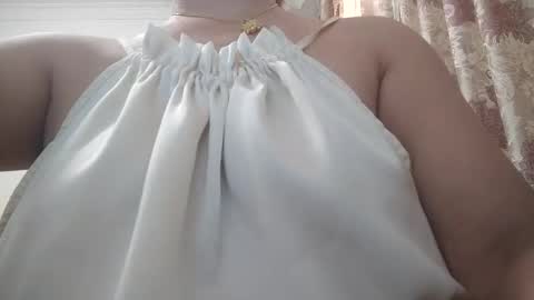 Snapshot of shirleyni chatting on 10.06.25 Shirleyni online show from 10.06.25