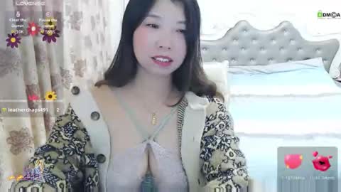 Snapshot of shirleyni chatting on 11.22.25 Shirleyni online show from 11.22.25