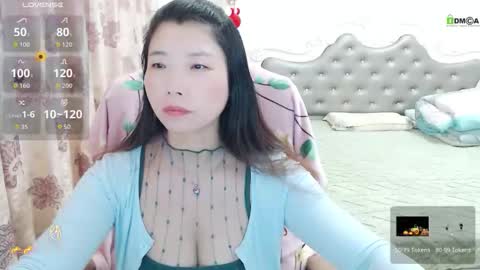 Snapshot of shirleyni chatting on 12.23.25 Shirleyni online show from 12.23.25