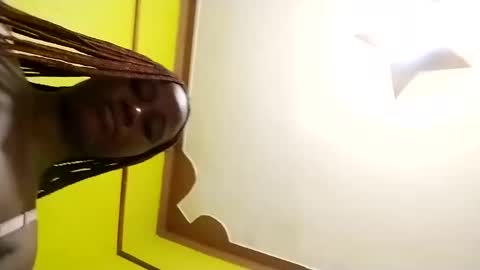 Shi-ro online show from 01.14.25