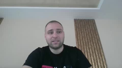 Snapshot of shmele_04 chatting on 11.02.25 shmele_04 online show from 11.02.25