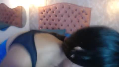 shofia_bueno online show from 04.17.26