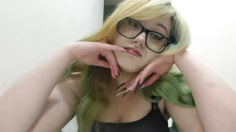 Snapshot of shondrapisani chatting on 06.27.26 shondrapisani online show from 06.27.26