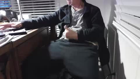 nikolas send dm for an appointment online show from 12.19.25