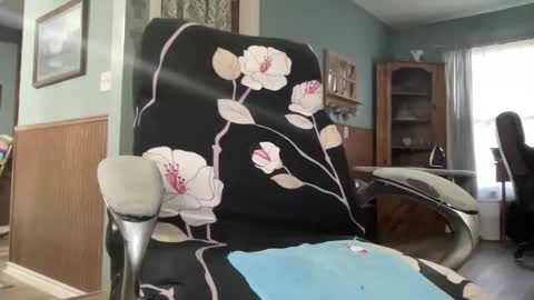 Snapshot of shortthickcock57 chatting on 10.12.25 shortthickcock57 online show from 10.12.25