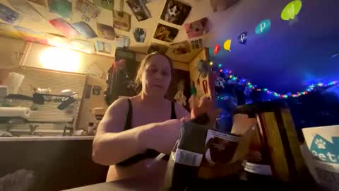 Snapshot of shorty920505 chatting on 12.16.25 shorty920505 online show from 12.16.25