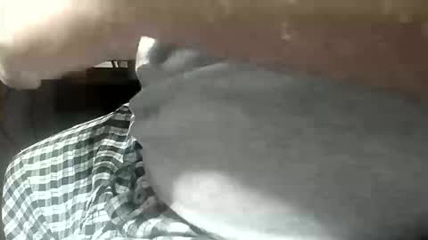 Snapshot of show_off_89 chatting on 10.14.25 show_off_89 online show from 10.14.25