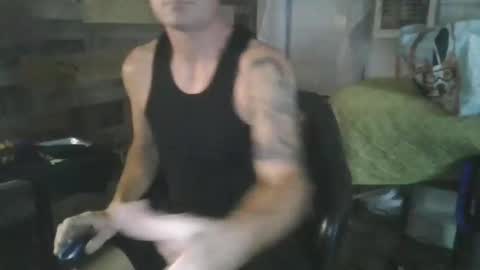 Snapshot of showingoff40 chatting on 10.03.25 Red4040 online show from 10.03.25