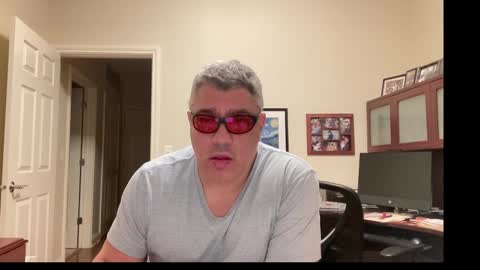 Chicago Guy online show from 10.30.25