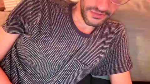 Snapshot of showoffnyc chatting on 10.05.25 showoffnyc online show from 10.05.25