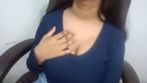 shreya_0 online show from 12.22.25