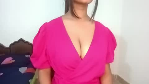 Snapshot of shreya_07 chatting on 07.18.26 shreya_07 online show from 07.18.26