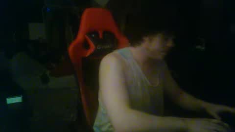 Snapshot of shrubbiedubdub chatting on 10.19.25 Shrubbiedubdub online show from 10.19.25