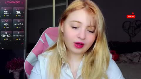 Molly online show from 02.20.25