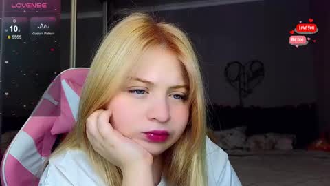 Molly online show from 02.22.25