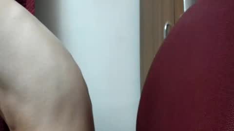 shy_in_bed online show from 10.03.25