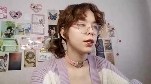 Snapshot of shy_kiss_twinkle_bloop chatting on 10.03.25 Milena online show from 10.03.25