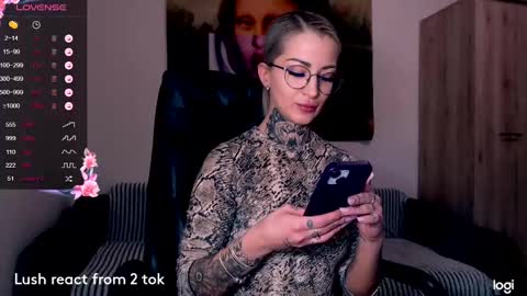  Mellllll----     online show from 01.16.25