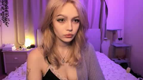 Megan 3 online show from 09.17.25