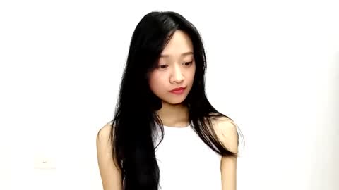 shy_pink_doll online show from 04.24.26