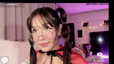 Snapshot of shyangie24 chatting on 12.17.24 Angeline 3  independent come here when am horny... online show from 12.17.24