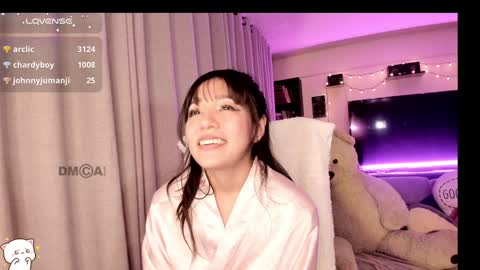 Snapshot of shyangie24 chatting on 01.08.25 Angeline 3  independent come here when am horny... online show from 01.08.25