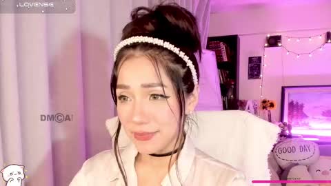 Snapshot of shyangie24 chatting on 03.08.25 Angeline 3  independent come here when am horny... online show from 03.08.25