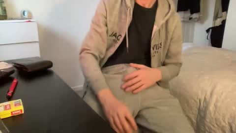 shyboy0533 online show from 01.18.26