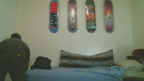 shyboyhugecum2020 online show from 09.21.25