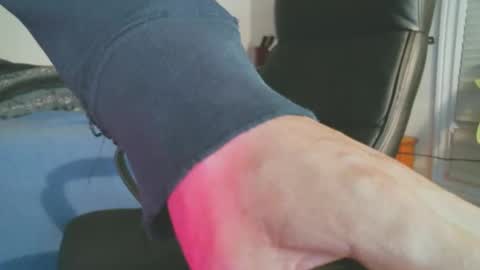 shyboyhugecum2020 online show from 10.02.25