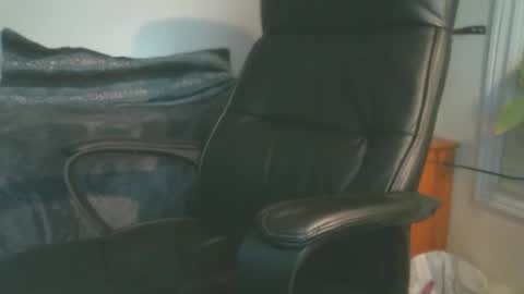 shyboyhugecum2020 online show from 03.18.26