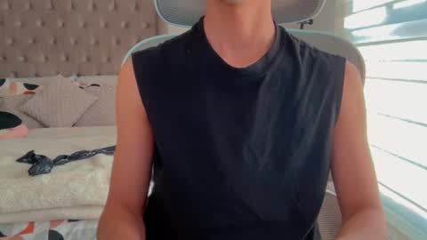 shydude666 online show from 10.04.25