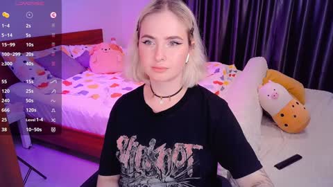 Effie online show from 12.04.24