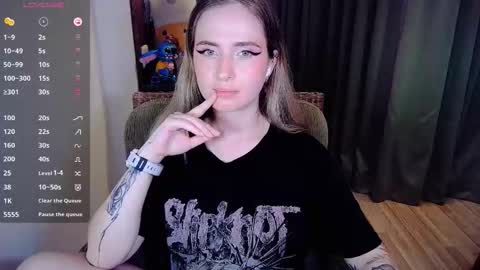 Effie online show from 10.18.25